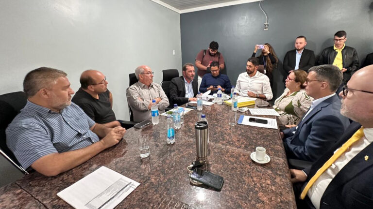 Vereadores de Porto Velho conseguem R$ 30 milhões para beneficiar distritos com bloqueteamento de ruas - News Rondônia