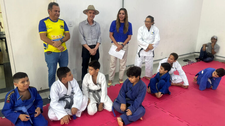 Senador Jaime Bagattoli visita complexo da Vila Olímpica Chiquilito Erse em Porto Velho - News Rondônia