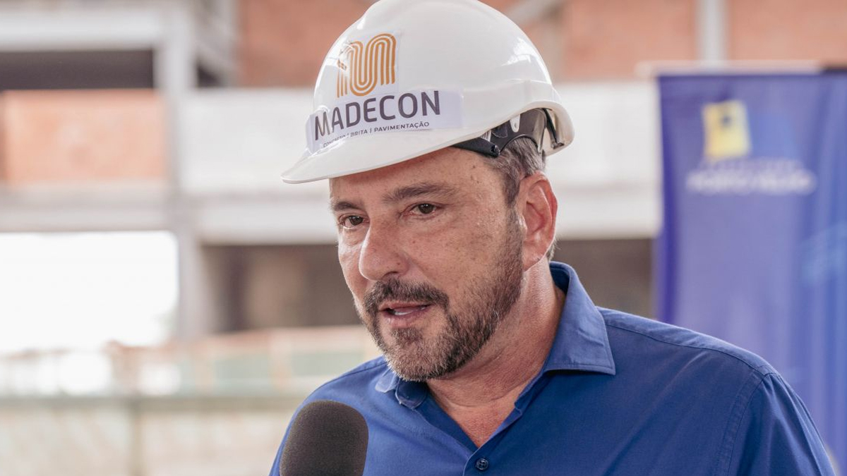 Prefeito Hildon Chaves reúne a imprensa na última visita do ano às obras do novo terminal da capital - News Rondônia