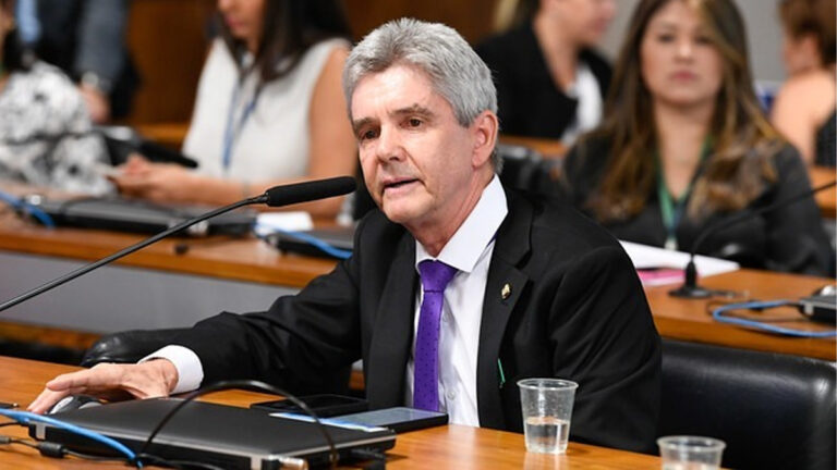 Congresso derruba veto à desoneração da folha de 17 setores e senador Jaime Bagatolli celebra conquista