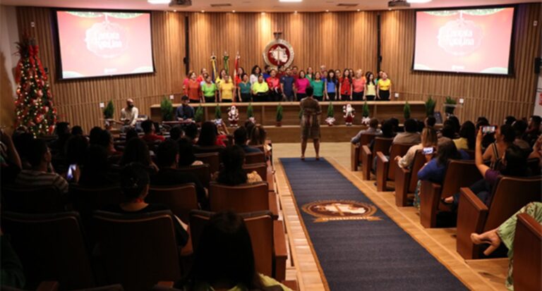 Com presépio vivo, Coral Canto Livre leva mensagens de paz e esperança na Cantata de Natal do MPRO