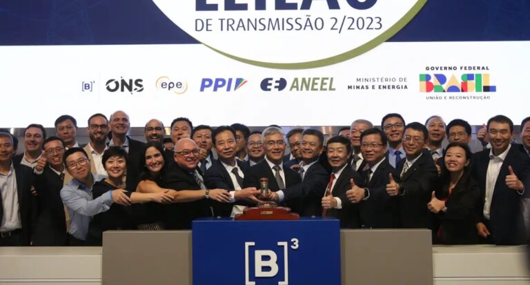 Leilão de Transmissão termina com três lotes arrematados, diz Aneel