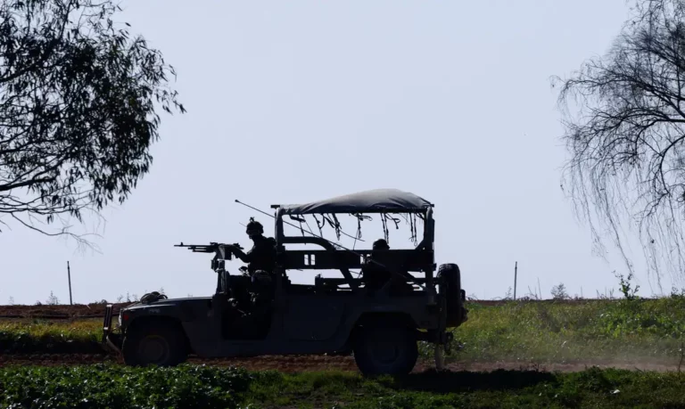 Combates aumentam em Gaza; ONU alerta sobre possível êxodo para Egito