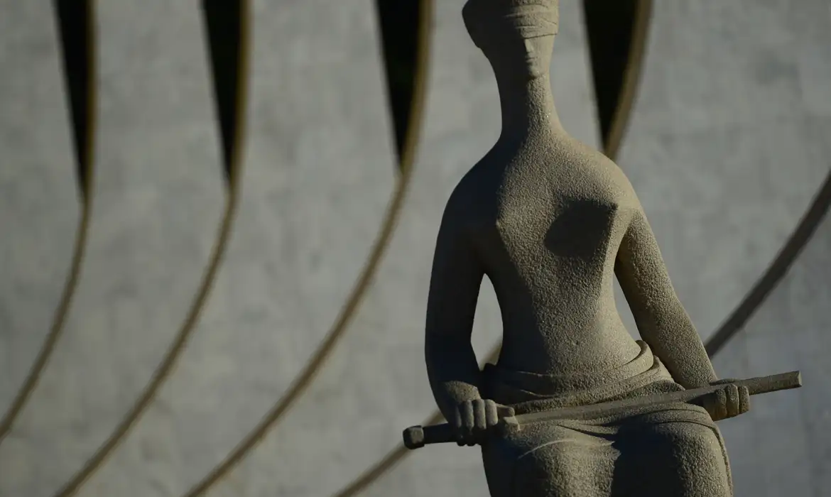 Defesa de Bolsonaro diz que postagem após 8 de janeiro foi "acidental"