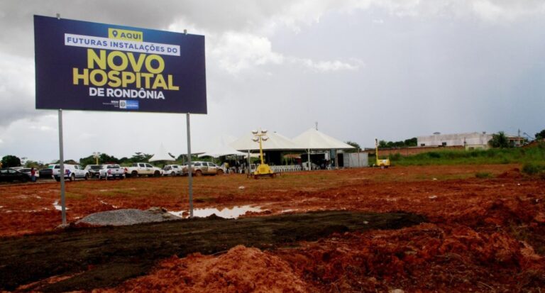 Cláudia de Jesus demonstra preocupação com suposto desvio de recursos na obra do Hospital Heuro