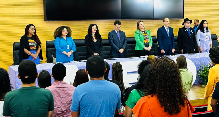 Ouvidoria da Mulher da OABRO é homenageada na ALE-RO pelo compromisso no combate à violência contra mulheres