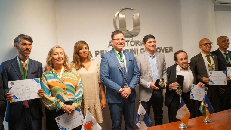 PREMIAÇÃO NACIONAL: Marcos Rocha é premiado como melhor governador do Brasil