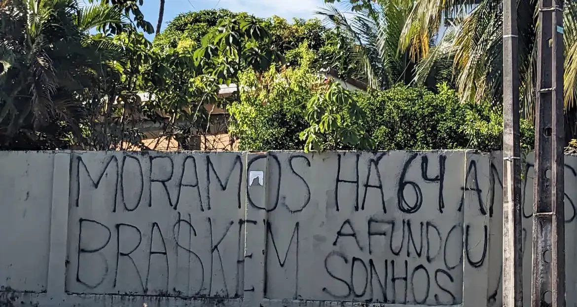 Trabalhadores da Braskem são retirados da área de risco em Maceió