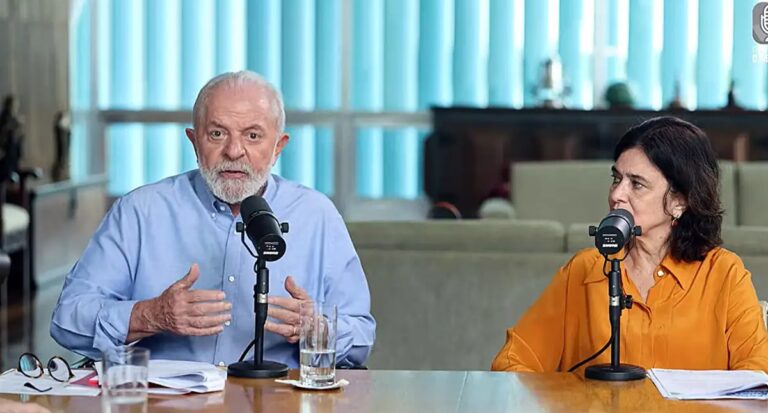 Lula: quem divulga fake news sobre vacinas deve ser criminalizado