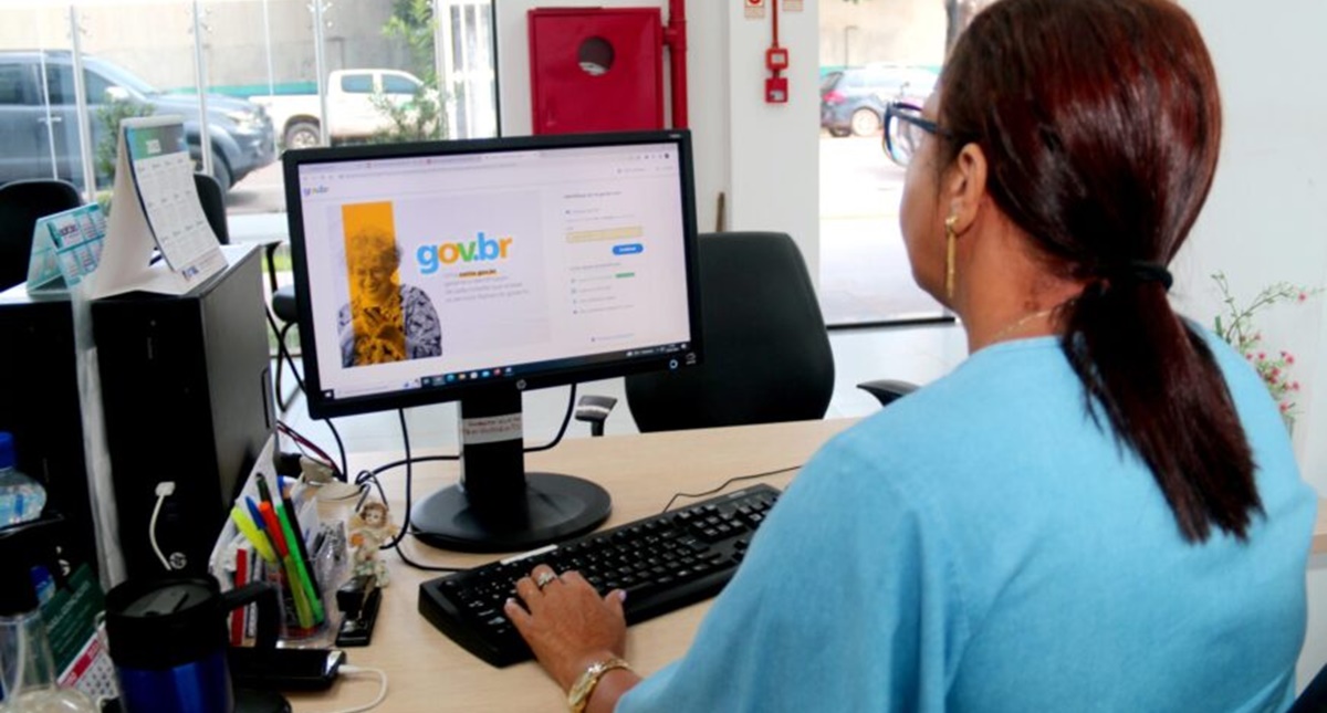 Com o projeto “Empresa Fácil” mais de nove mil empresas foram abertas em menos de cinco meses, em Rondônia - News Rondônia Com o projeto “Empresa Fácil” mais de nove mil empresas foram abertas em menos de cinco meses, em Rondônia