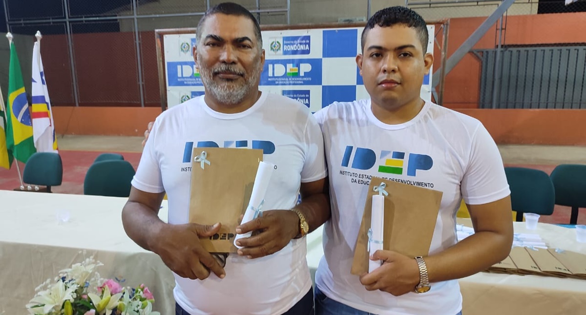 Curso Técnico em Suporte e Manutenção em Informática forma mais uma turma, em Guajará-Mirim