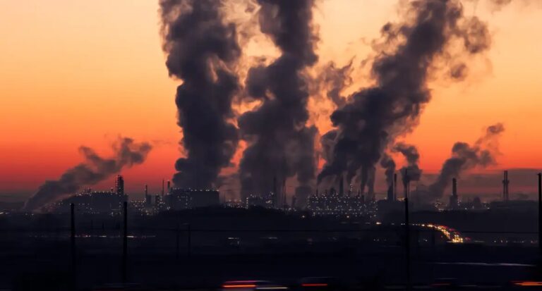 Texto preliminar da COP28 indica eliminação dos combustíveis fósseis