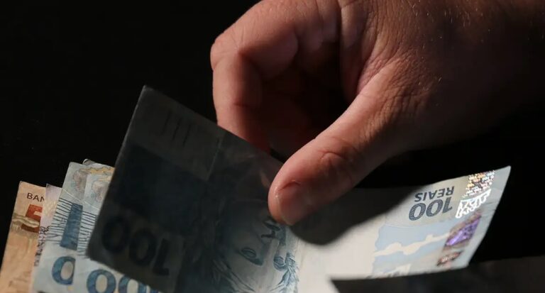 Segunda parcela do décimo terceiro deve injetar R$ 106 bi na economia