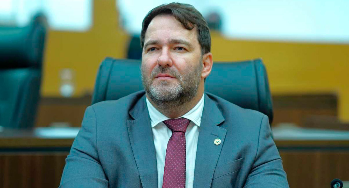 Alex Redano pede reforço em armamento para delegacia de Machadinho do Oeste - News Rondônia