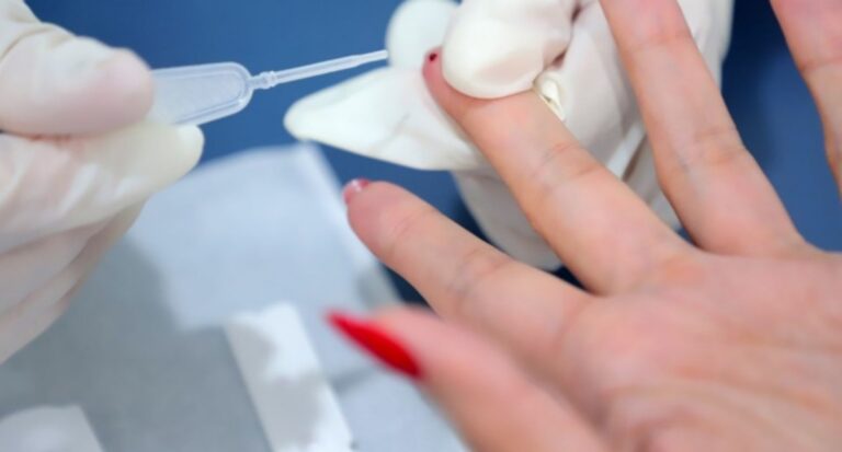 Medicamentos que previnem o HIV estão disponíveis na rede pública municipal