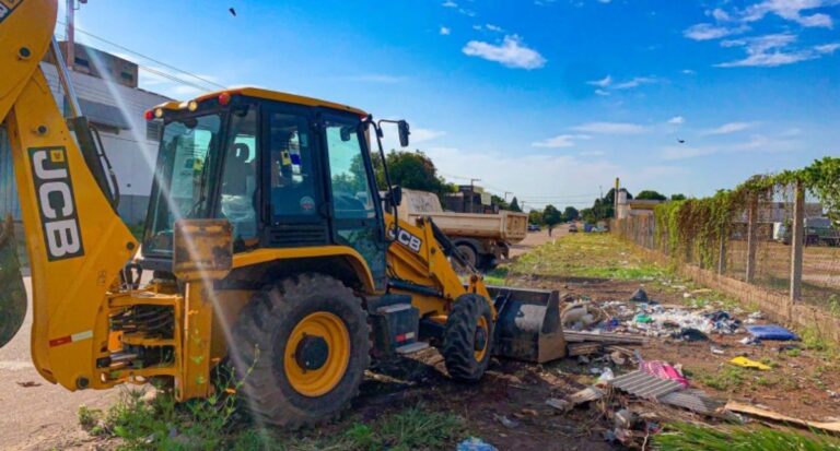 Prefeitura realiza limpeza e manutenção em diversos pontos de Porto Velho