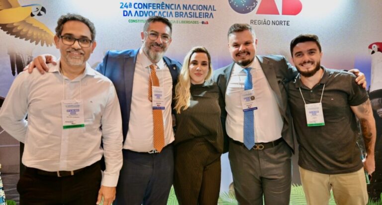 Na Conferência Nacional da Advocacia, Alex Sarkis e Iasmini Dambros destacam necessidade de defesa permanente das prerrogativas - News Rondônia