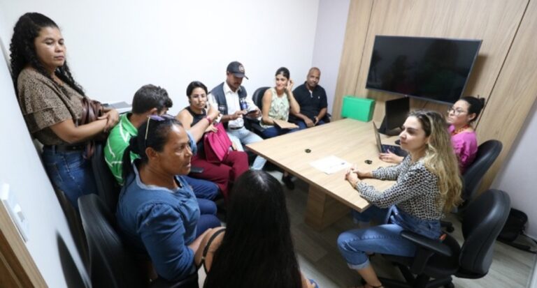 Pais e mães denunciam ao MPRO condições de escola da Zona Rural de Candeias do Jamari