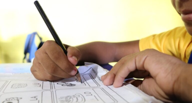 TÁ PAGO: Cláudia de Jesus destina emenda para educação de Alto Paraíso - News Rondônia