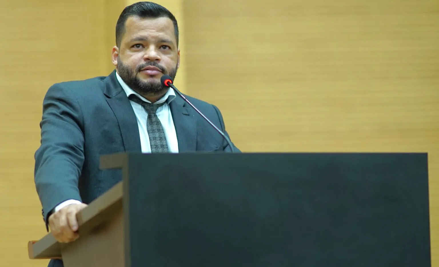 VALORIZAÇÃO – Deputado Edevaldo Neves conquista maior aumento salarial da história da Polícia Penal de Rondônia