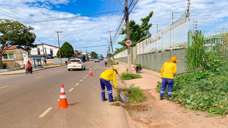Serviço de limpeza é realizado diariamente em diversos pontos de Porto Velho - News Rondônia