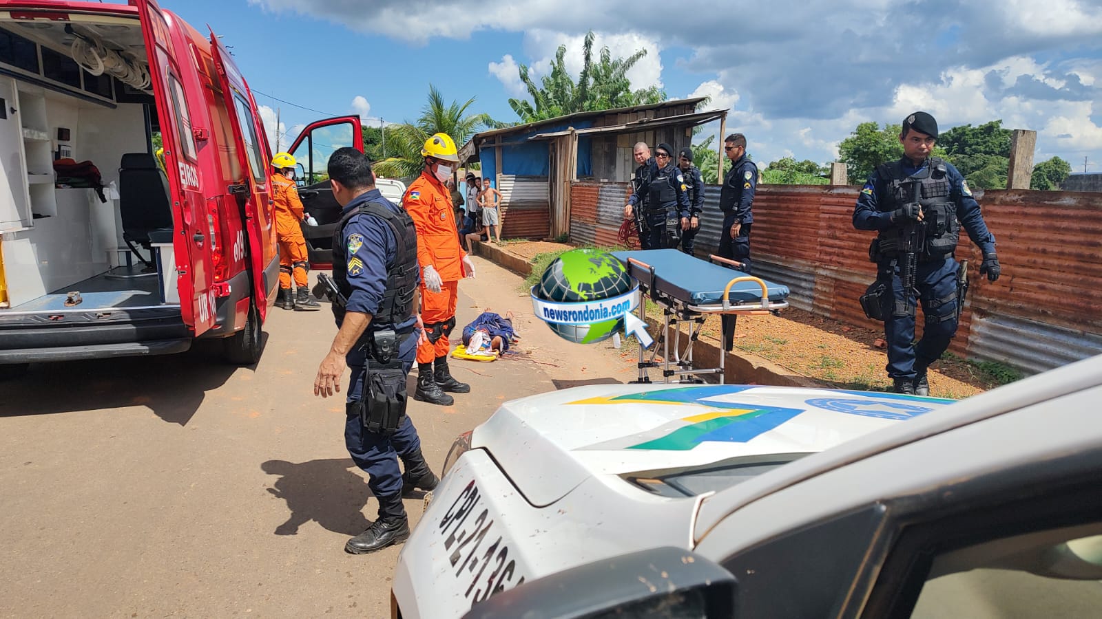 Acusado de estupro é amarrado e espancado pela população na zona sul