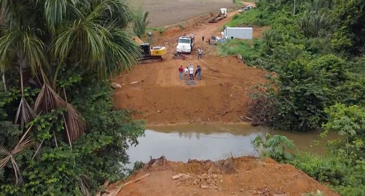 Deputado Pedro Fernandes anuncia construção de ponte na Linha 110 em Cujubim