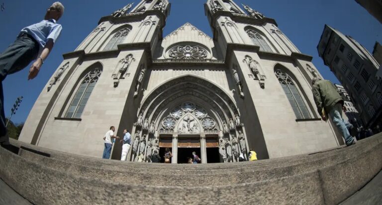 Arquidiocese se diz perplexa sobre CPI contra padre Julio Lacellotti