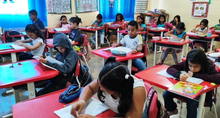 Itapuã do Oeste é Destaque nos Indicadores Educacionais e Conquista o VAAR
