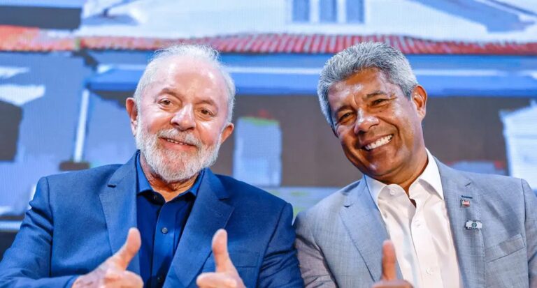 Lula assina acordo para criação de parque aeroespacial na Bahia