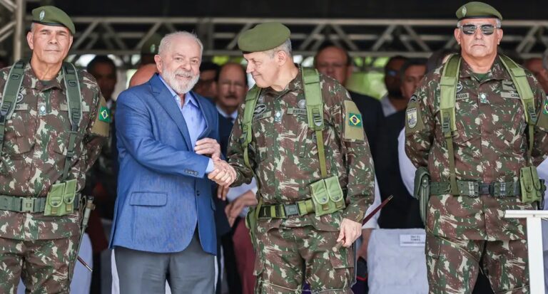 Lula: descontinuidade de obras é “uma das desgraças” que afetaram país