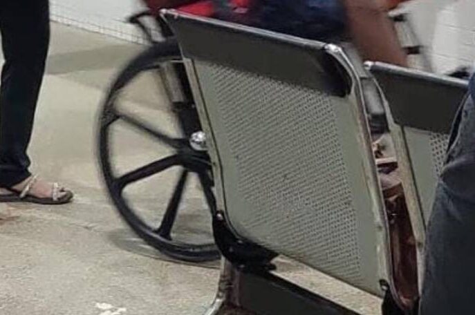 Homem é socorrido por vizinhos após ser esfaqueado em Vilhena