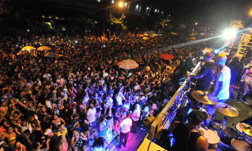 Bloco Até Que a Noite Vire Dia convida para 2º ensaio com lançamento dos abadás