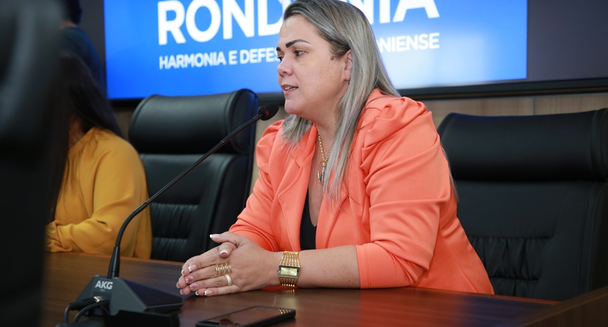 Cláudia de Jesus enfatiza avanços na Saúde e Educação em Rondônia