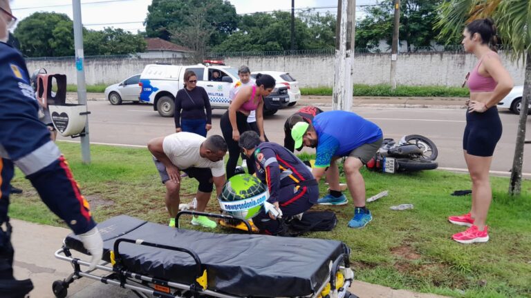 URGENTE: Motociclista vítima de acidente no Espaço Alternativo morre no hospital