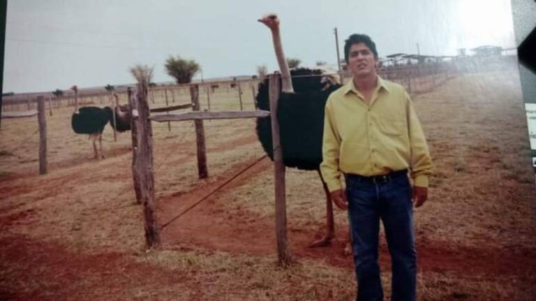 Pioneiro na criação de avestruzes em Colorado do Oeste é encontrado morto em sítio