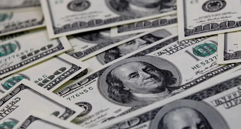 Balança comercial tem superávit recorde de US$ 98,838 bi em 2023