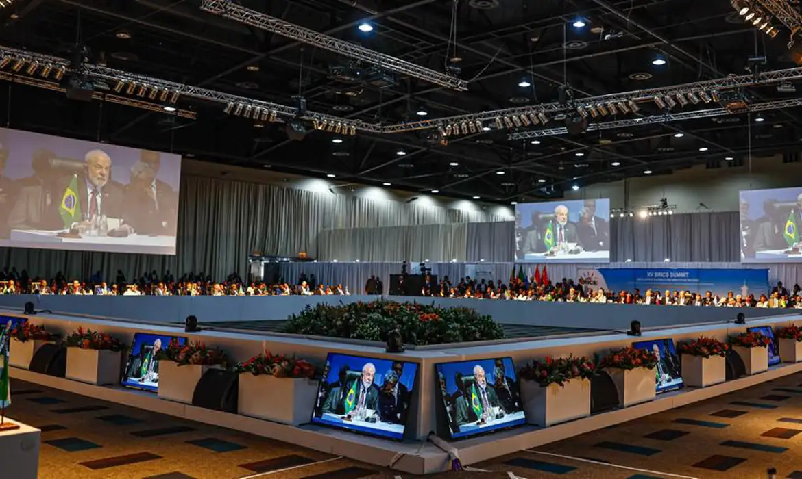 África do Sul diz que cinco países confirmam entrada no Brics