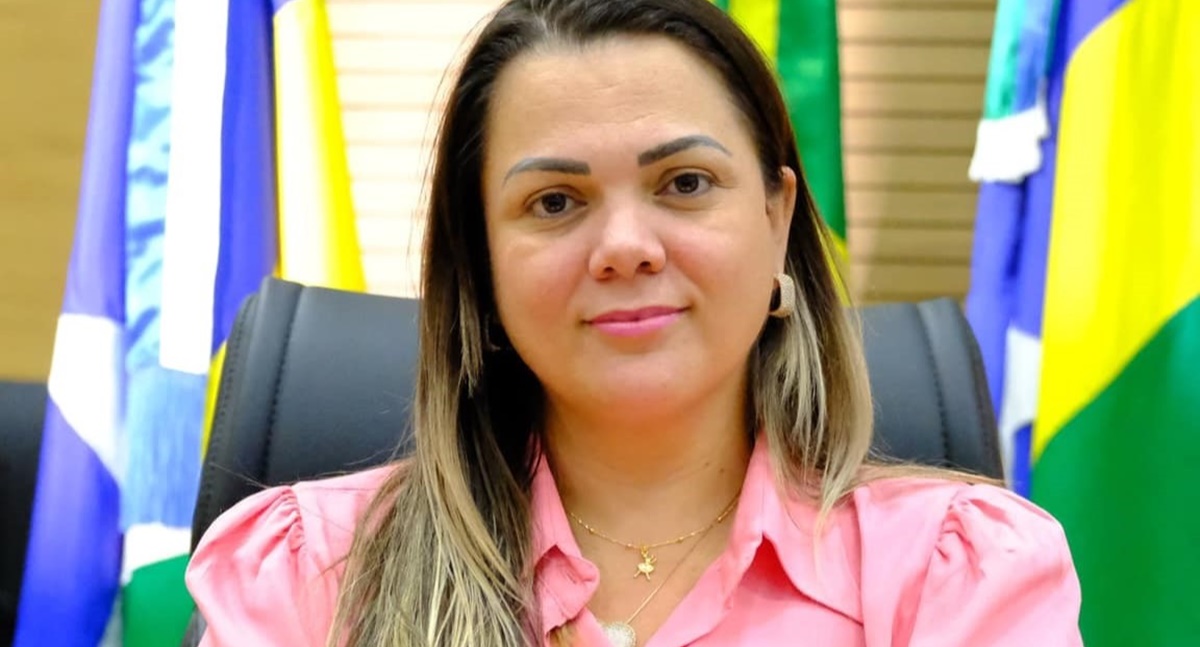 Cláudia de Jesus solicita manutenção em equipamentos de raio-x no Hospital de Base Dr. Ary Pinheiro