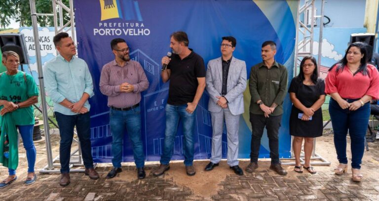 Prefeitura de Porto Velho entrega primeiro Ecoponto e caminhão para coletar material e levar aos catadores