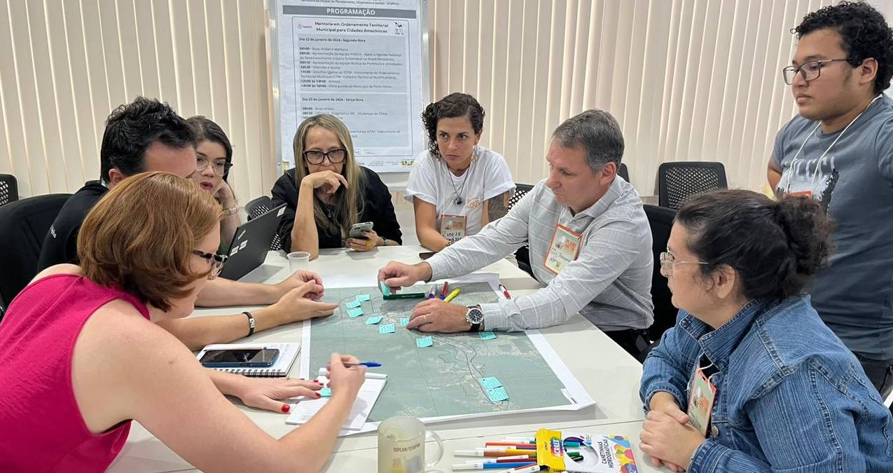 Encontro presencial da mentoria de ordenamento territorial municipal para cidade amazônicas ocorre em Porto Velho
