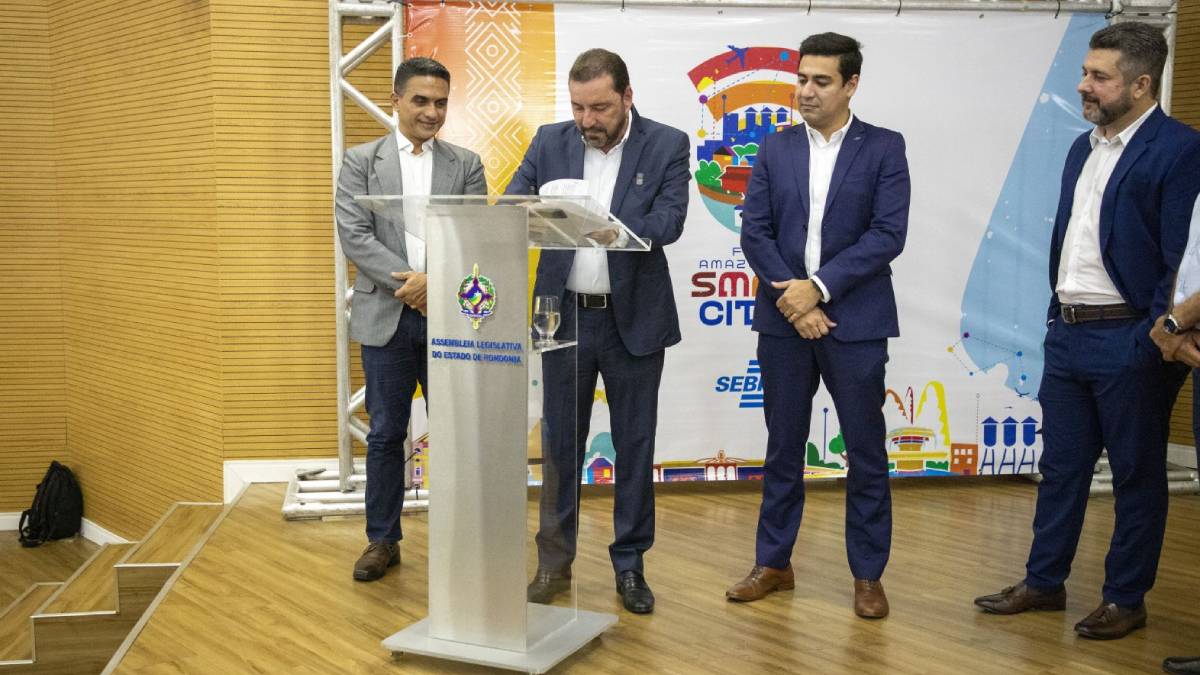 Prefeito Hildon Chaves prestigia abertura do Fórum Amazônico de Smart Cities