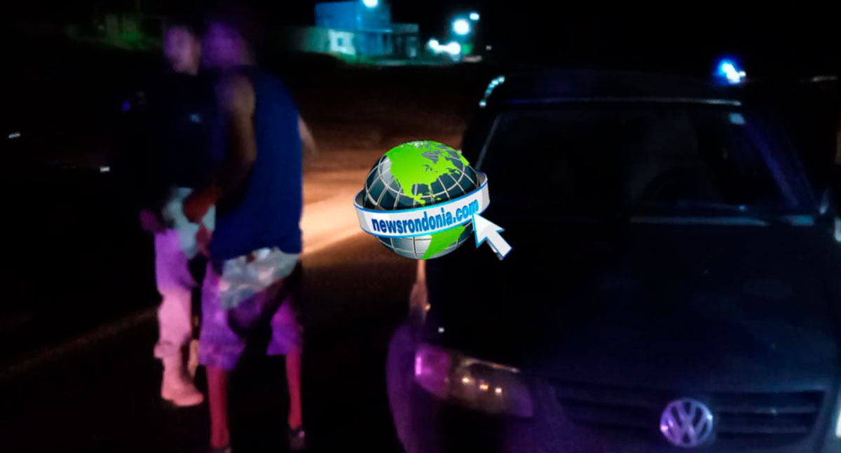 Urgente: Carro com três ocupantes capota após batida frontal na BR-319 - News Rondônia