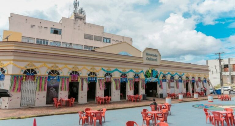 Baile Municipal acontece neste sábado (20) no Mercado Cultural