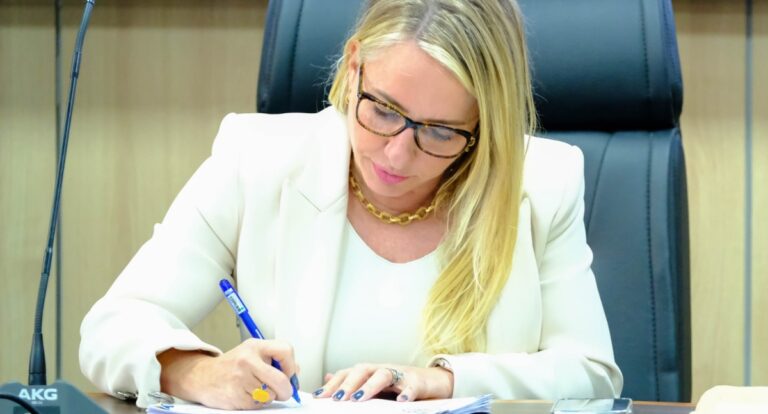 Ieda Chaves destina emenda para apoiar o transporte de pacientes de Castanheiras