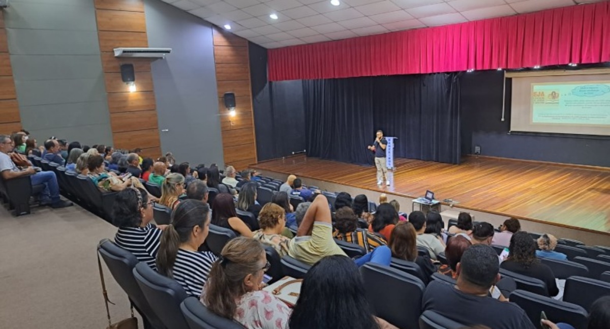 Prefeitura de Porto Velho prepara profissionais de educação para o ano letivo 2024