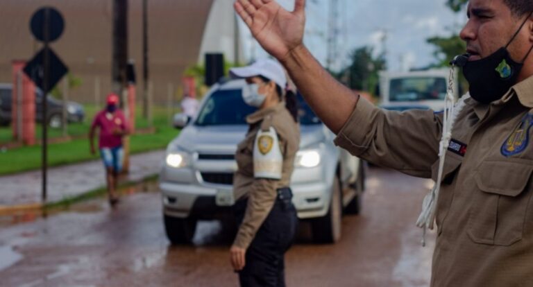 Semtran define horários e locais onde será proibido transitar e estacionar durante o período carnavalesco