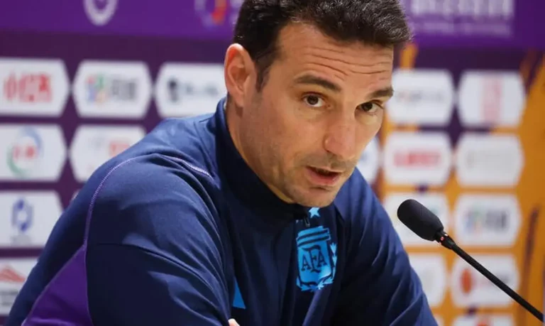 Campeão mundial, Scaloni diz que seguirá como técnico da Argentina