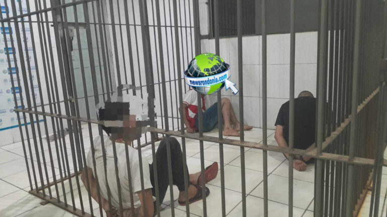 Trio é preso com arma dentro de Corolla roubado de casal em motel - News Rondônia