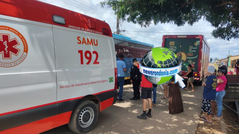 URGENTE: Motociclista tem perna dilacerada em acidente com ônibus e caminhão na zona leste